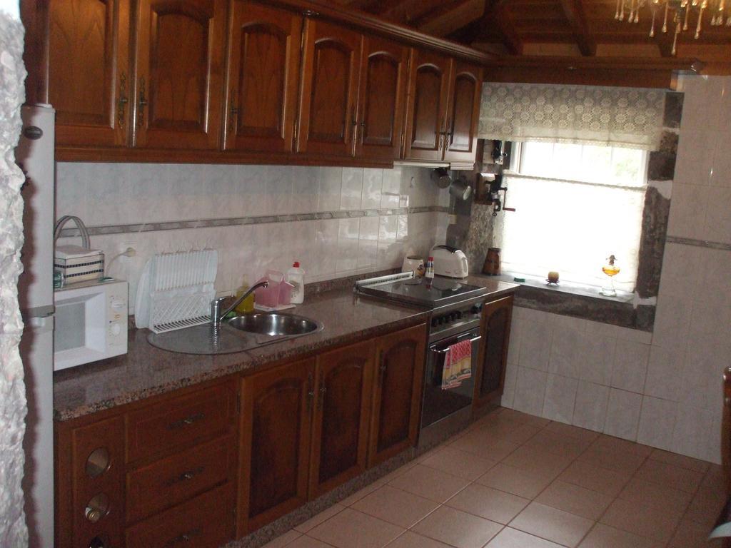 Adega Do Batista Villa Calheta  Phòng bức ảnh